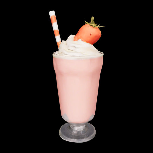 Strawberry Milkshake | High Resolution – Low Poly